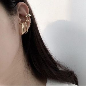 100% 18k gold vermeil
 unique cuff studs